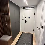 Lägenhet Oliwa Luxury Apartment, Free Parking, High Speed Internet