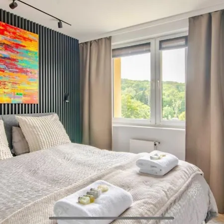 Sunny 2 Bedroom Apartment, Free Parking, High Speed Internet * グダニスク