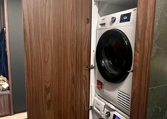 アパート Oliwa Luxury Apartment, Free Parking, High Speed Internet *